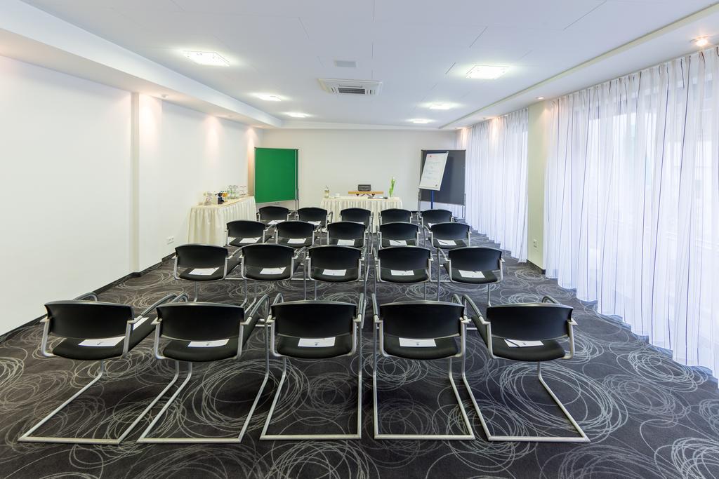 Best Western Hotel Wuerzburg-Sued Kültér fotó