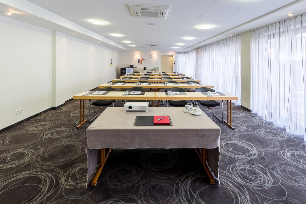 Best Western Hotel Wuerzburg-Sued Kültér fotó
